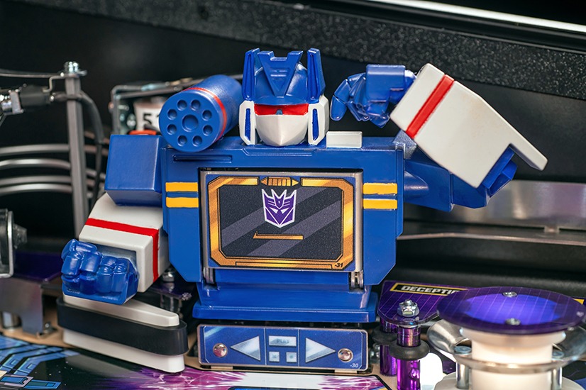 TRANSFORMERS: More Than Meets the Eye Premium Pinball Machine from Stern - Image 5