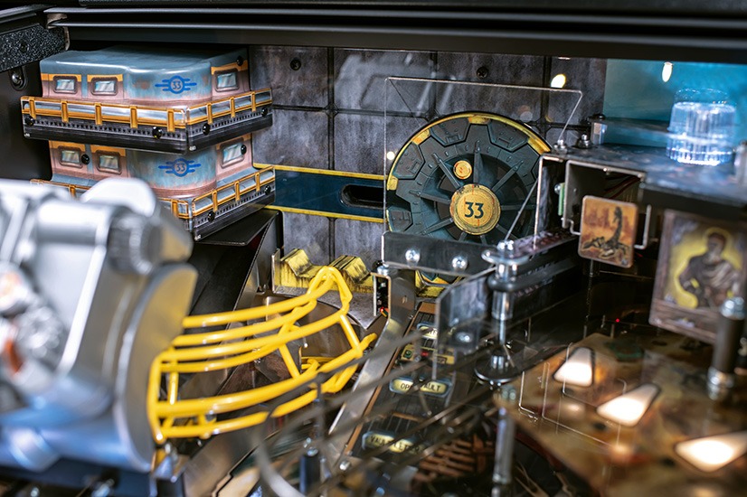 Fallout Premium Pinball Machine from Stern - Image 4